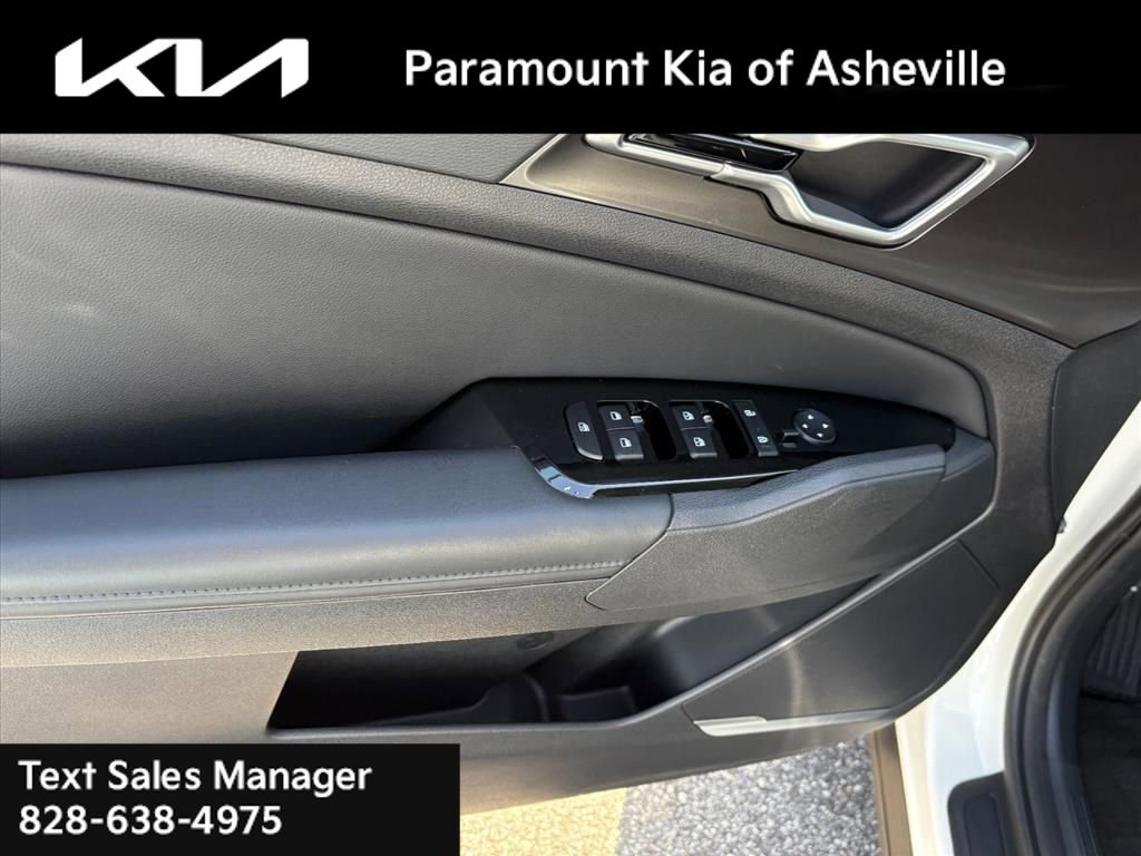 Certified 2025 Kia Sportage EX w/ EX Premium Package image 25