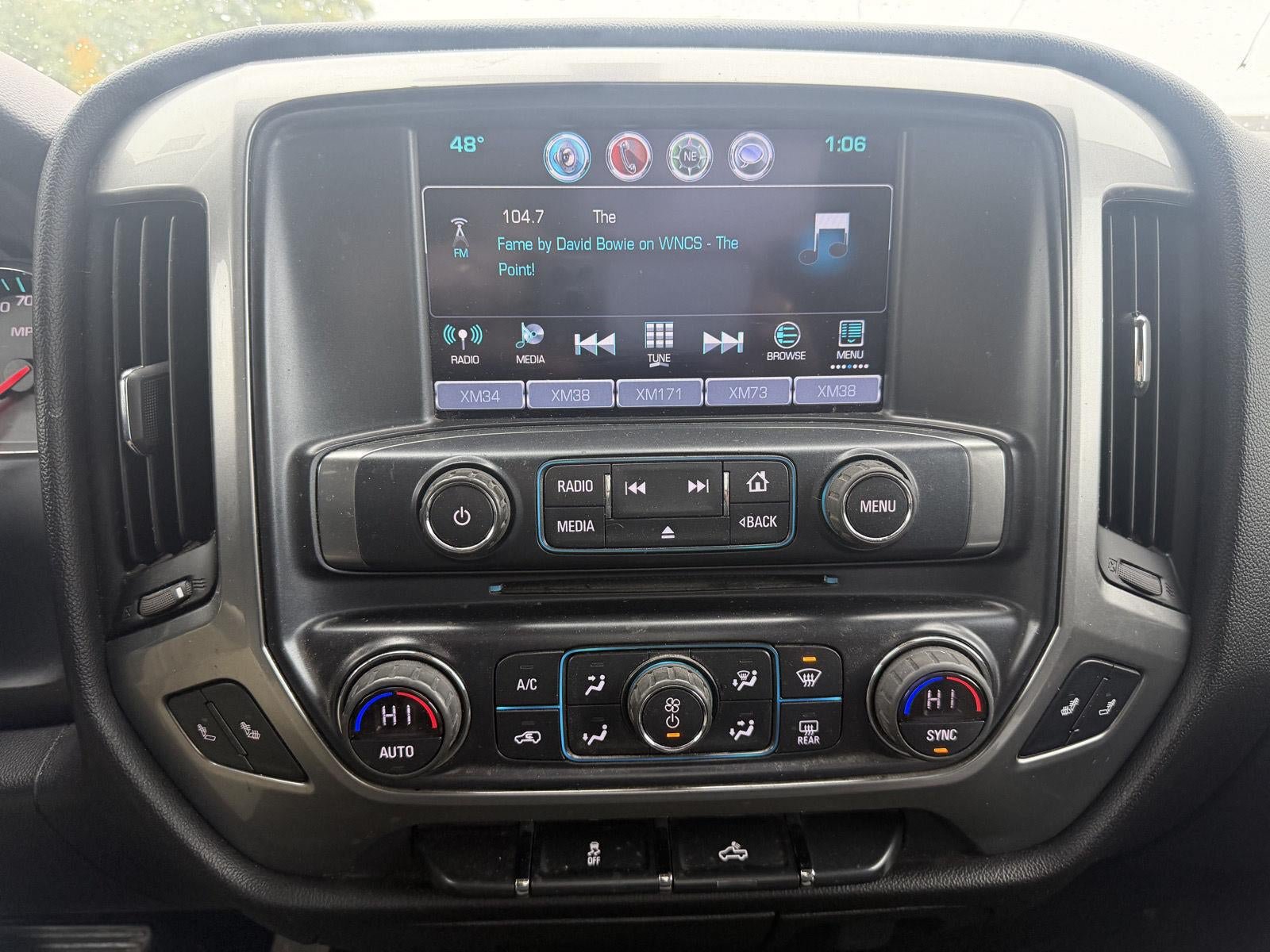 Used 2017 Chevrolet Silverado 1500 LT w/ All Star Edition AWD/4WD image 11
