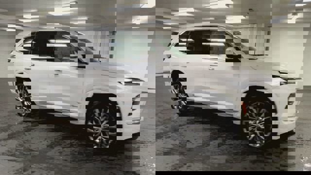 Certified 2025 Buick Enclave Avenir w/ Super Cruise Package image 2