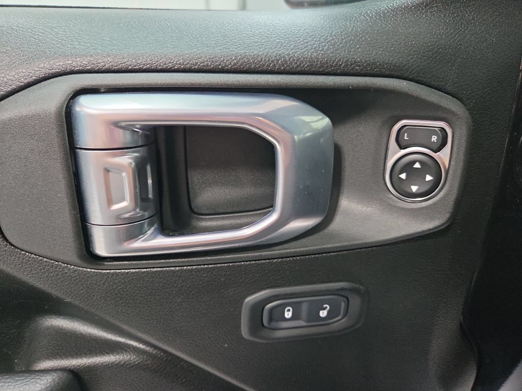 Used 2023 Jeep Wrangler Sport AWD/4WD image 20