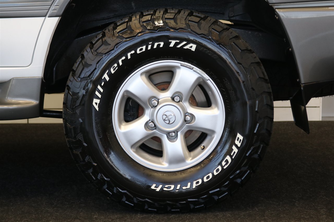 Used 1999 Toyota Land Cruiser AWD/4WD image 55