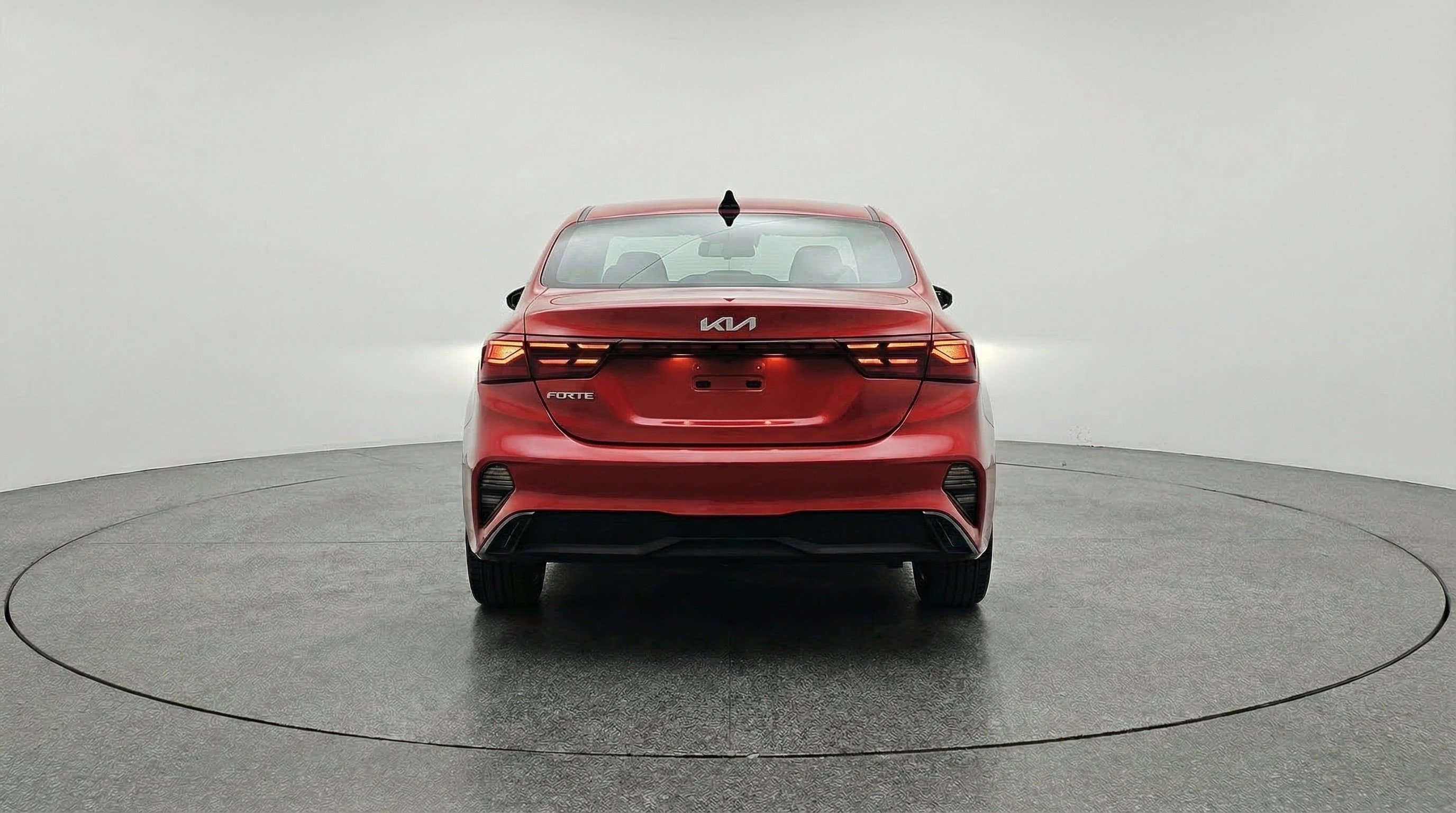 Used 2024 Kia Forte LXS FWD image 7