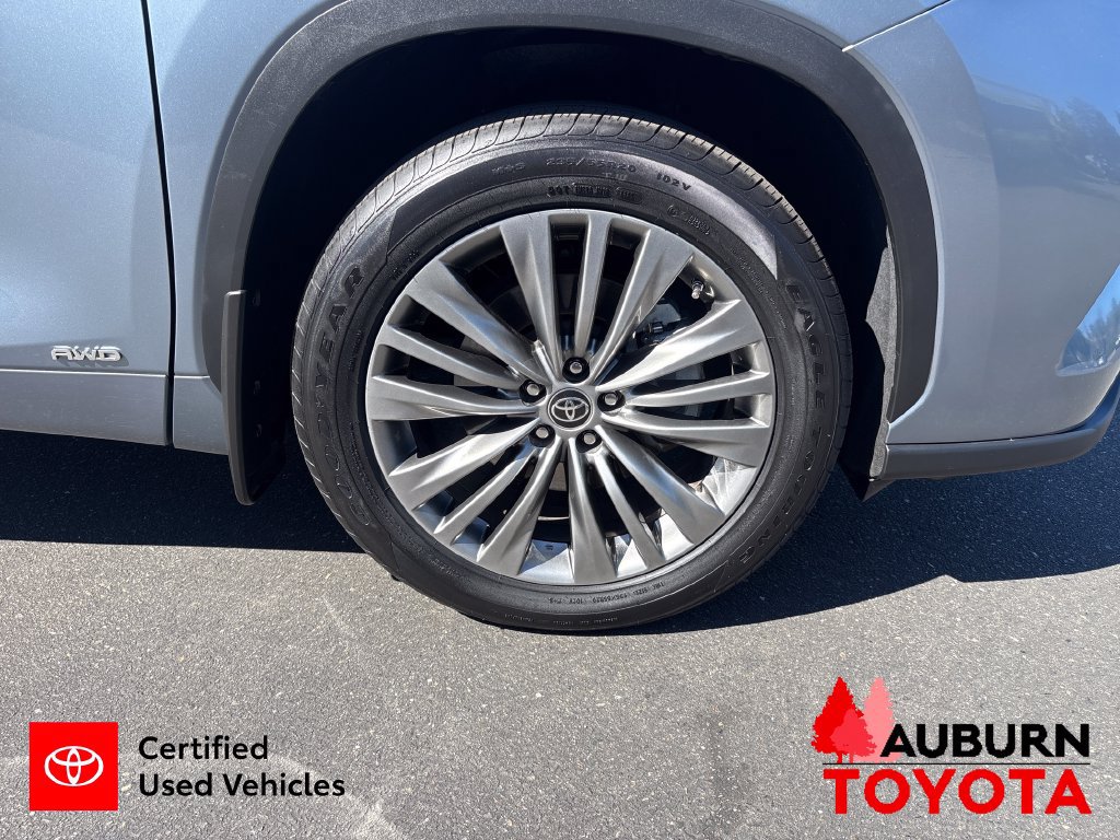 Used 2022 Toyota Highlander Platinum AWD/4WD image 26