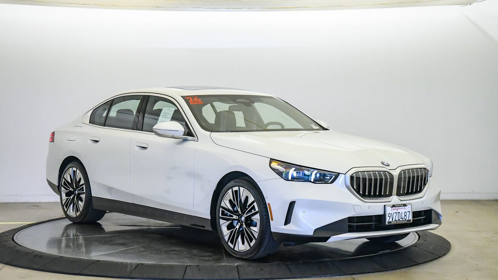 Used 2026 BMW 530i RWD image 6