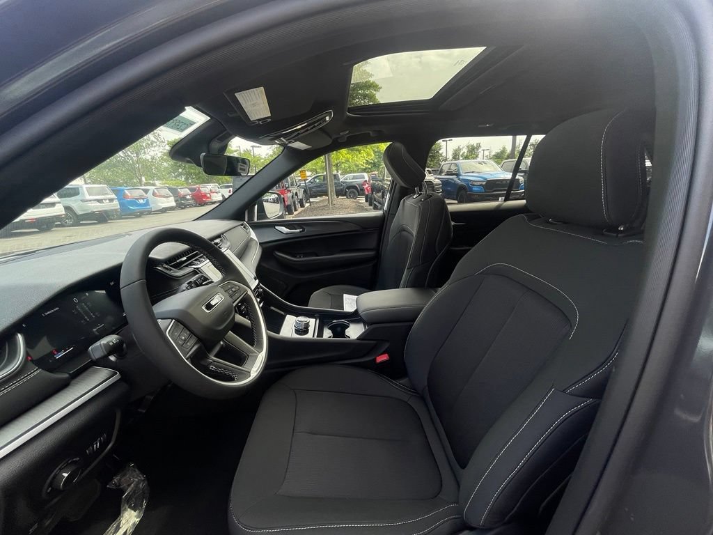 New 2026 Jeep Grand Cherokee Laredo X AWD/4WD image 22