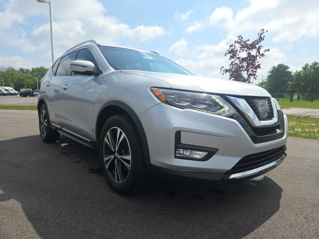 Used 2017 Nissan Rogue SL w/ SL Premium Package FWD image 1