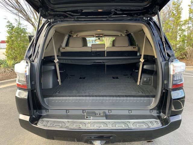 Used 2015 Toyota 4Runner SR5 image 31