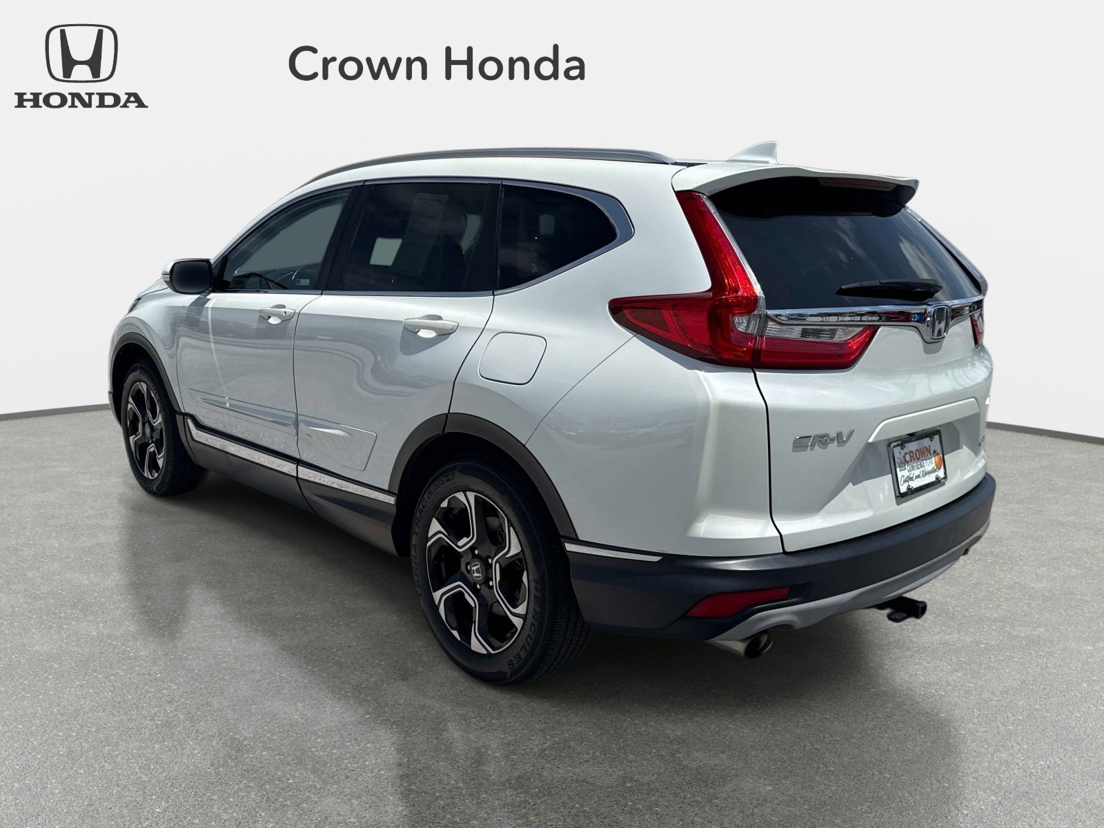 Used 2018 Honda CR-V Touring image 4