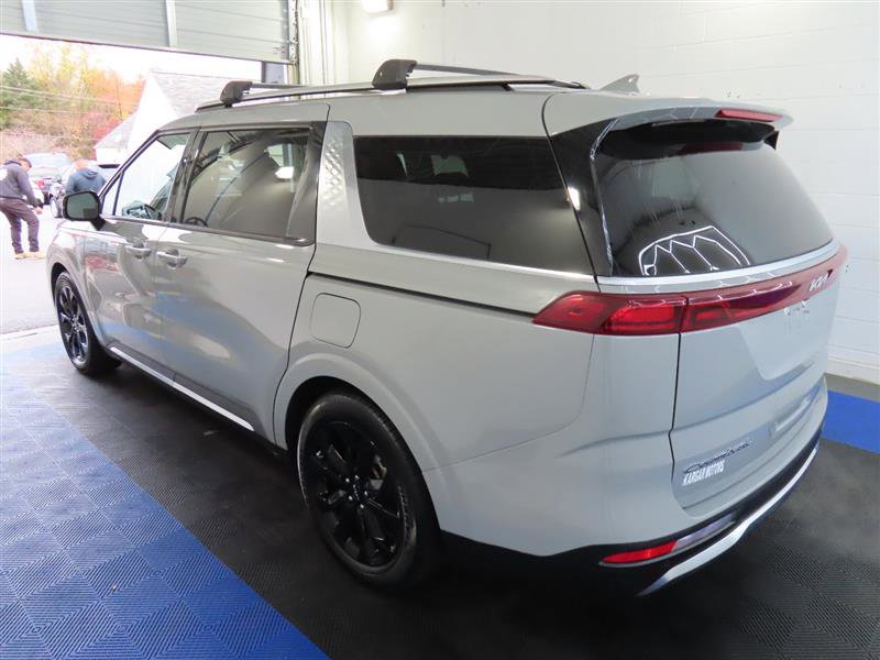 Used 2022 Kia Carnival SX image 10