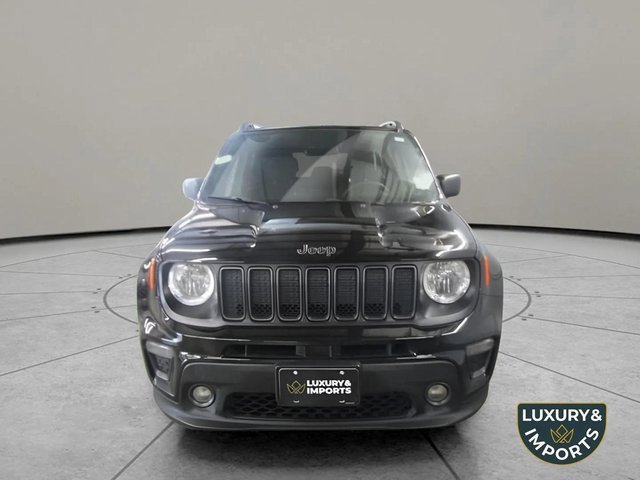 Used 2021 Jeep Renegade Latitude image 2