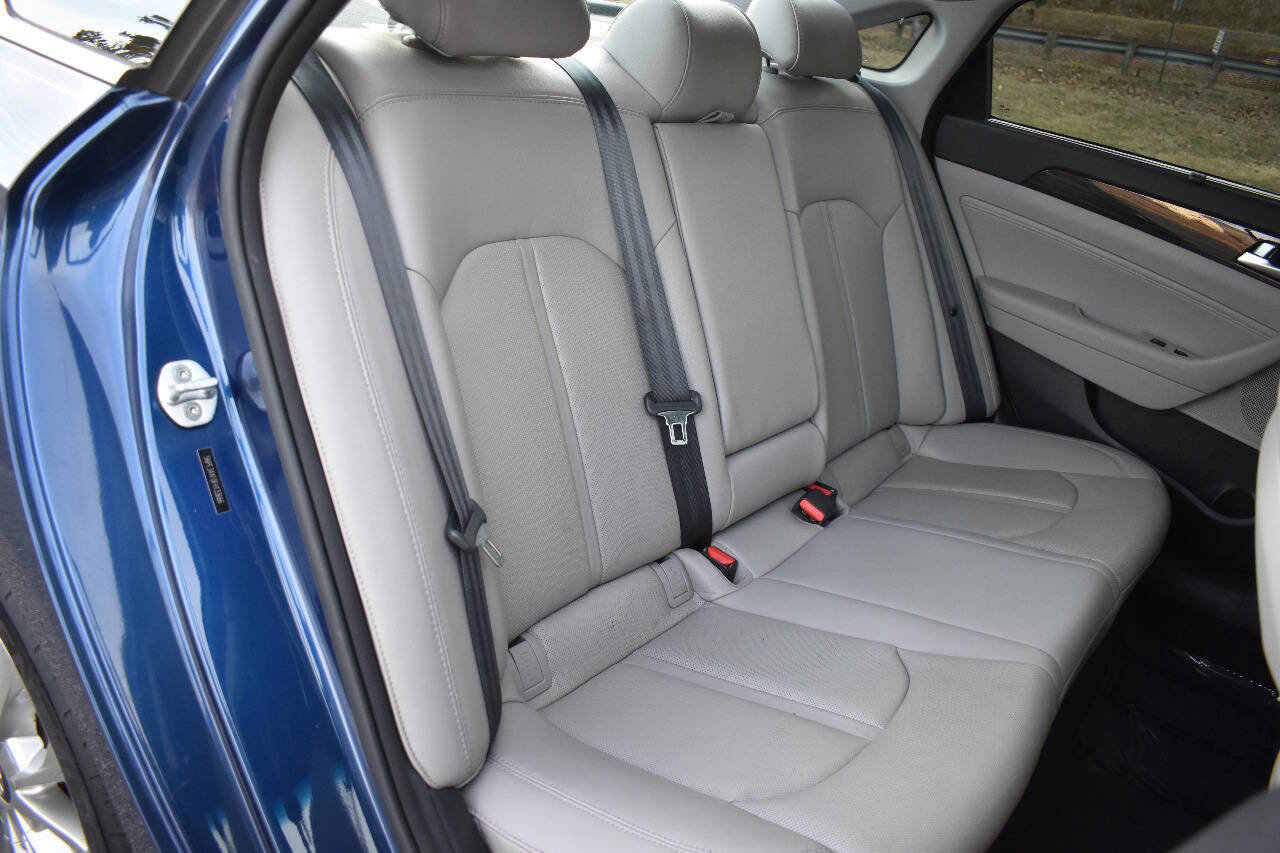 Used 2015 Hyundai Sonata Limited w/ Option Group 06 image 19