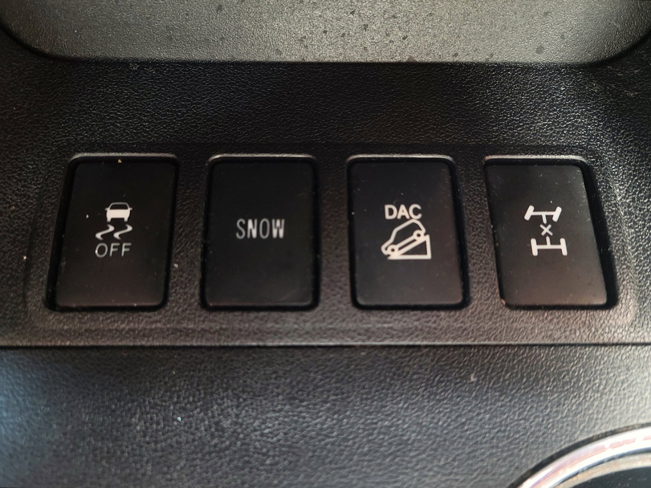 Used 2016 Toyota Highlander Limited image 16