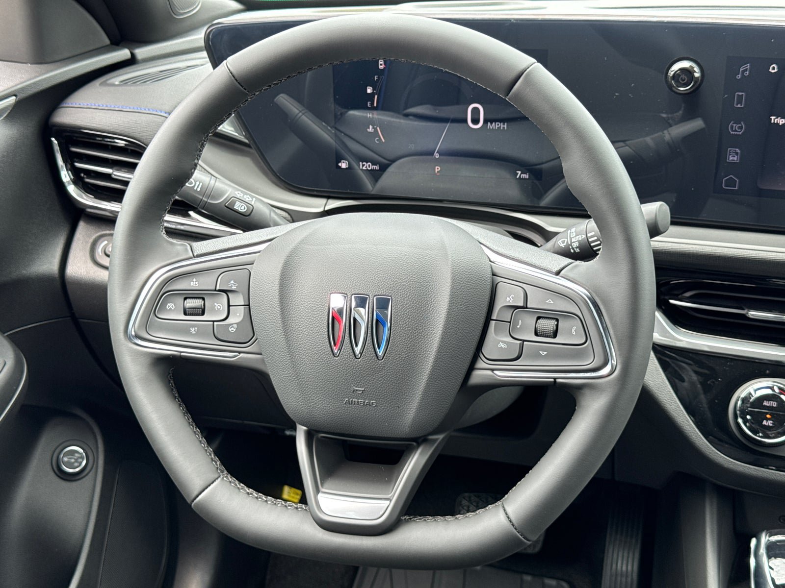 Used 2026 Buick Envista Sport Touring w/ Convenience I Package FWD image 24