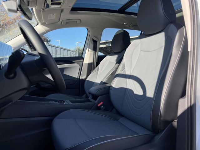 New 2026 Volkswagen Tiguan SE FWD image 10