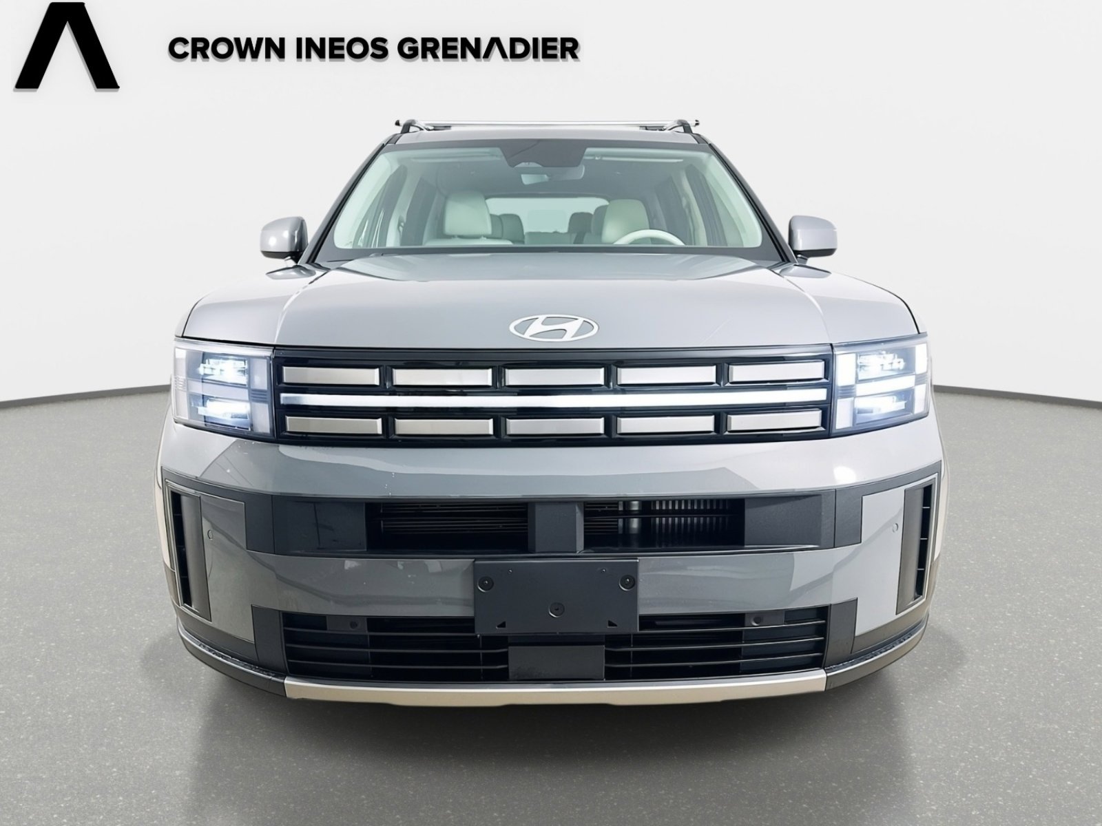 Used 2025 Hyundai Santa Fe SEL image 2