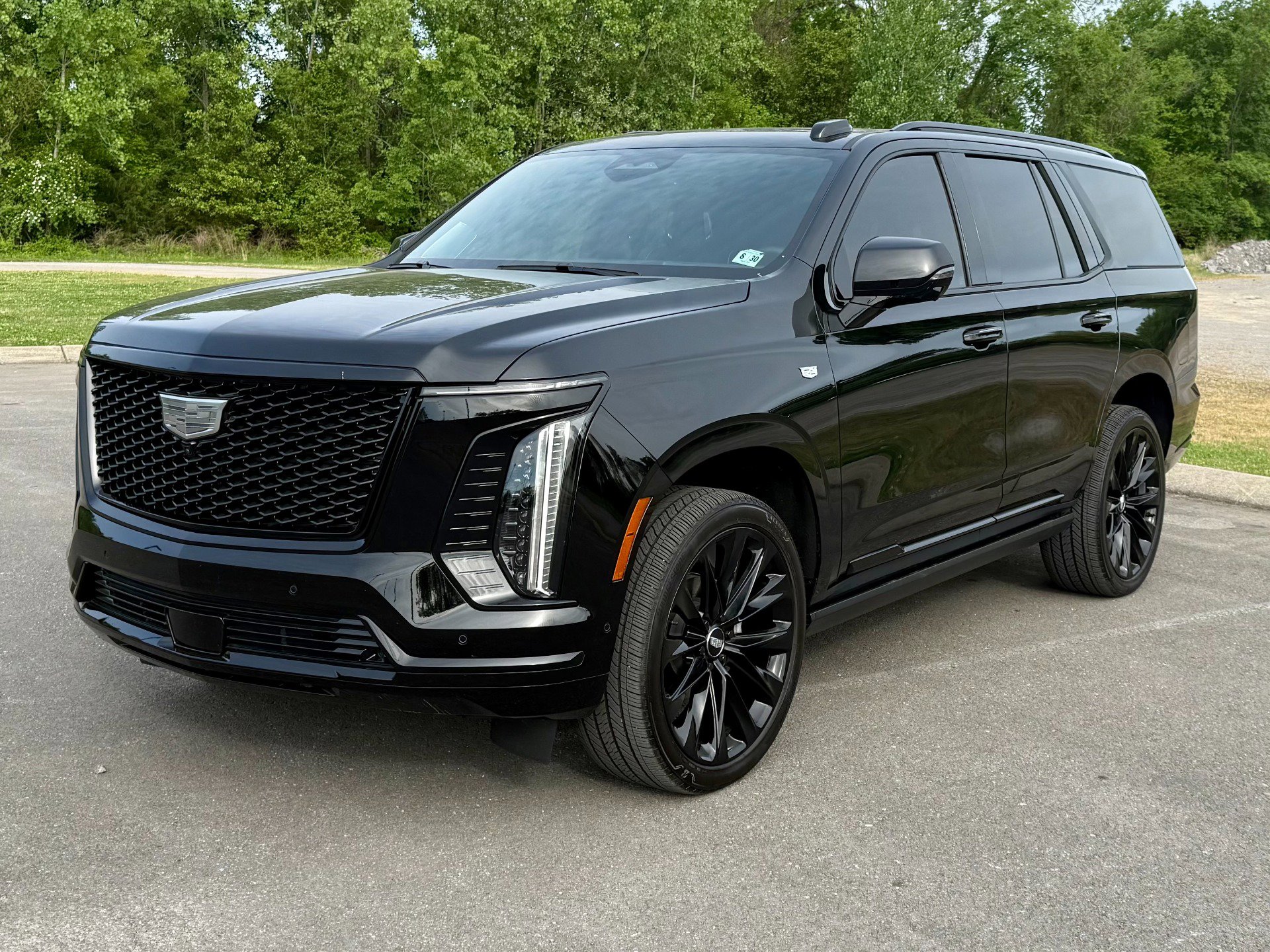 Used 2025 Cadillac Escalade Sport Platinum w/ LPO, ONYX Package image 2