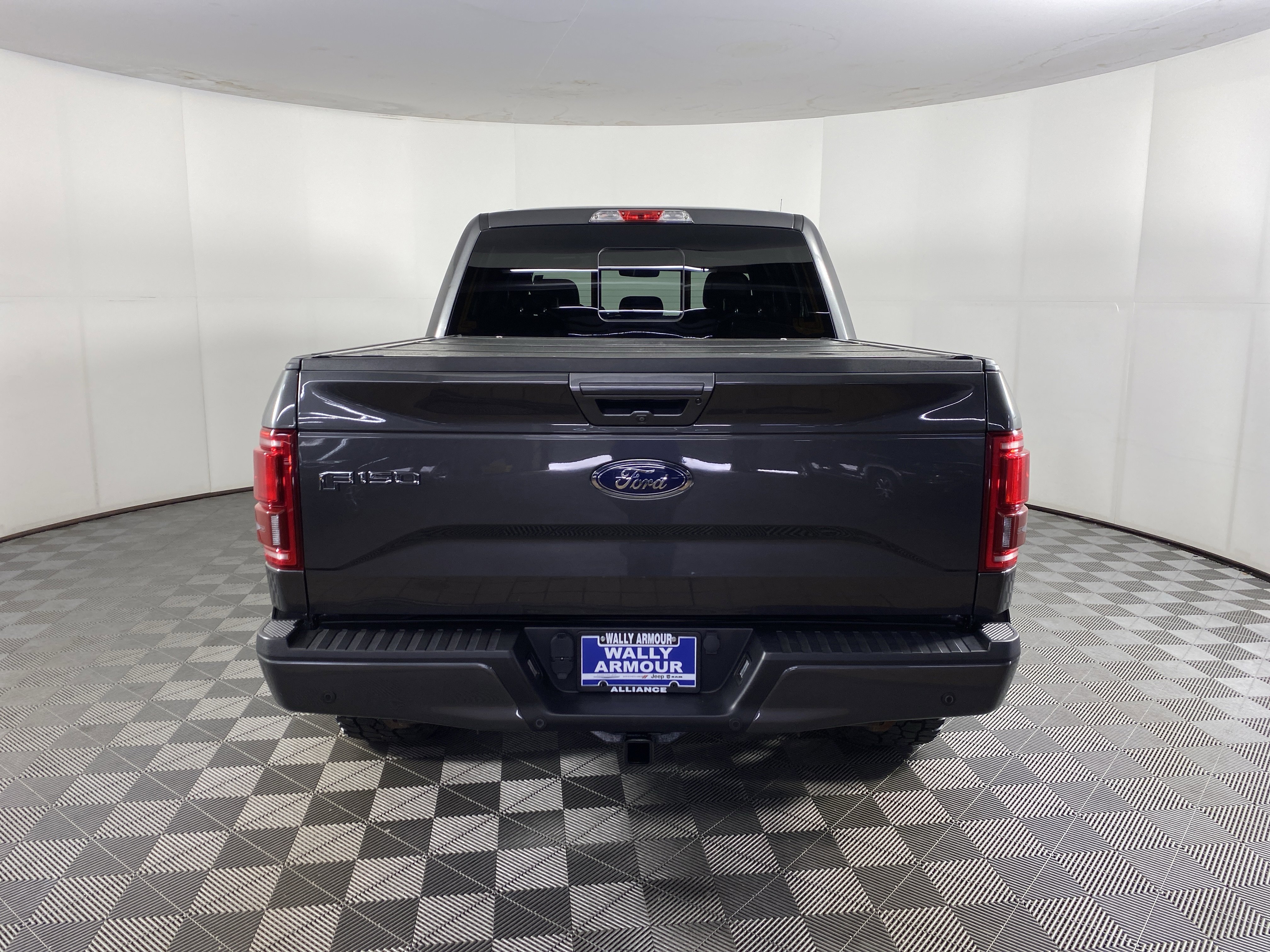 Used 2015 Ford F150 Lariat w/ Equipment Group 501A Mid image 9