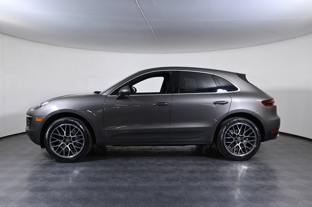 Certified 2018 Porsche Macan S AWD/4WD image 2