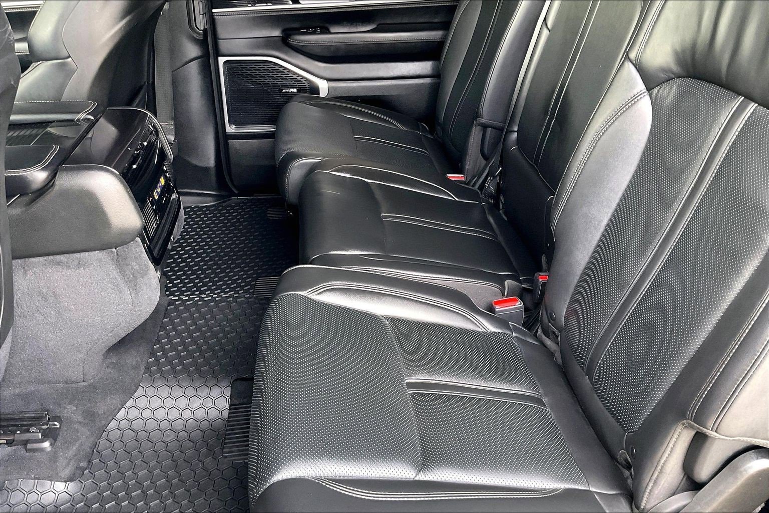 Used 2022 Jeep Wagoneer Series I w/ Convenience Group I image 18