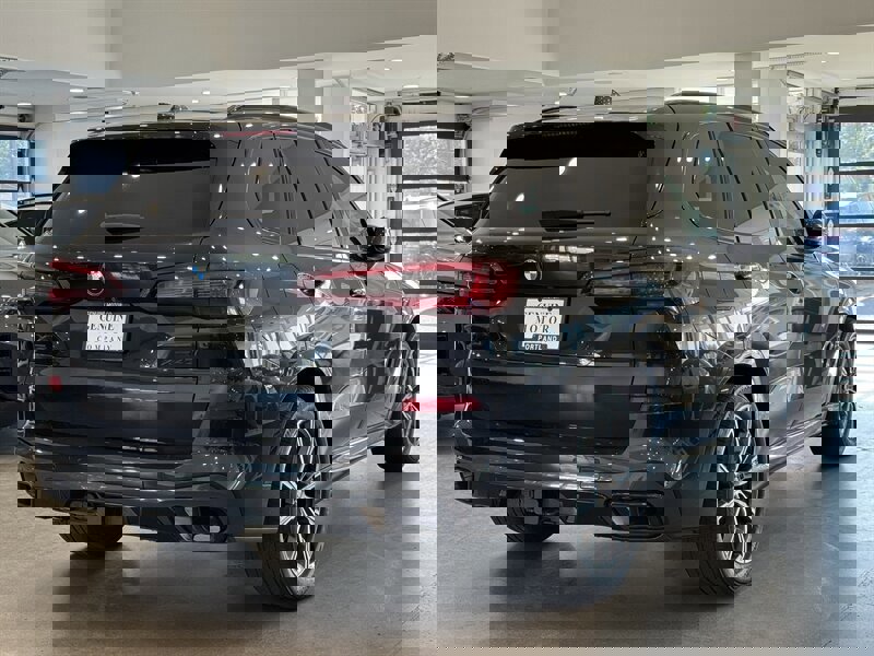 Used 2023 BMW X5 xDrive40i w/ M Sport Package image 6