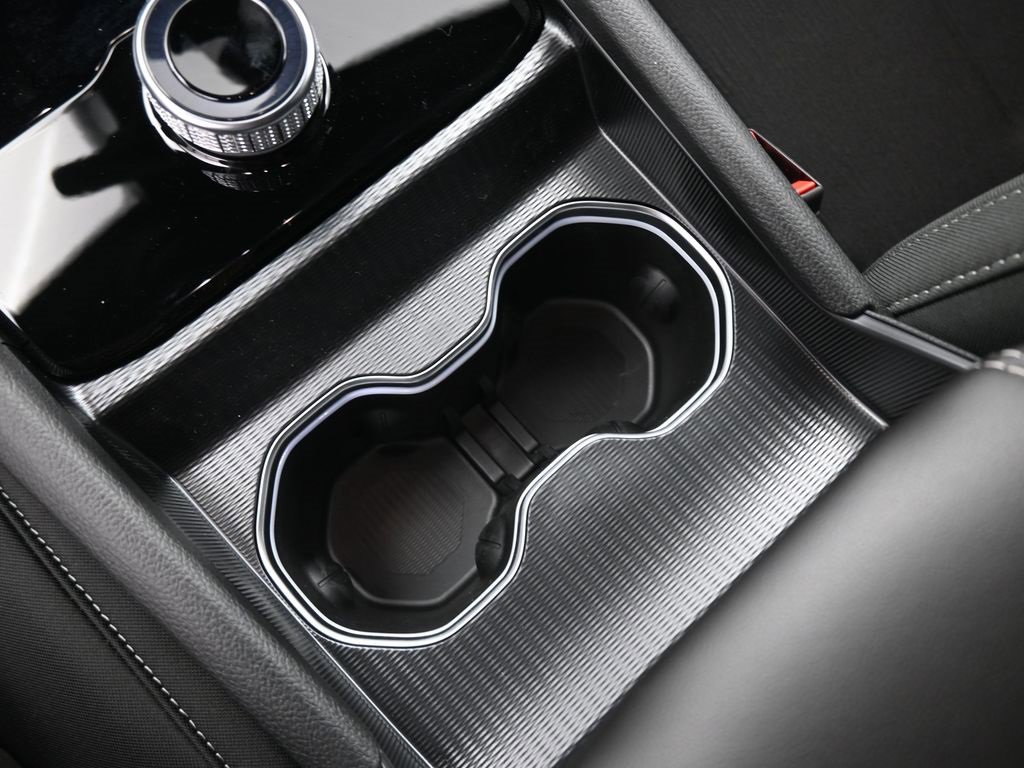 New 2025 Jeep Grand Cherokee Laredo w/ Luxury Tech Group I image 31