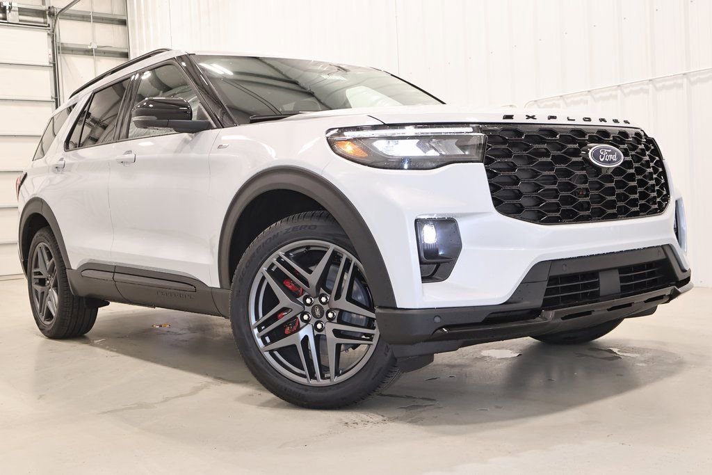 New 2026 Ford Explorer ST-Line w/ ST-Line Street Pack image 37