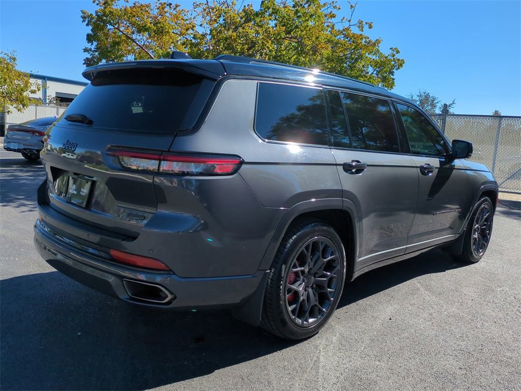 Used 2024 Jeep Grand Cherokee L Summit image 4