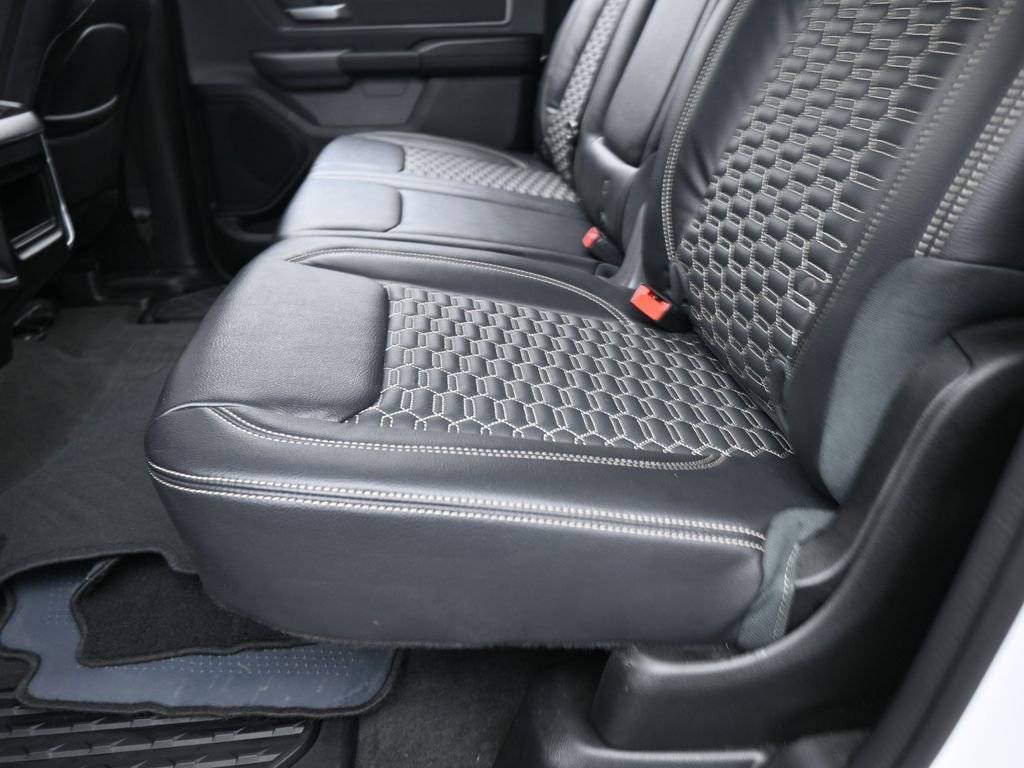 Used 2021 RAM 1500 Big Horn RWD image 29