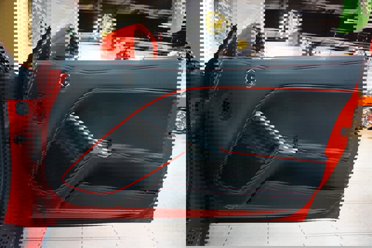 Used 2016 Ferrari F12 Berlinetta image 21