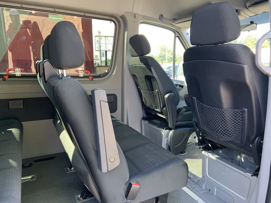 Used 2016 Mercedes-Benz Sprinter 2500 image 15
