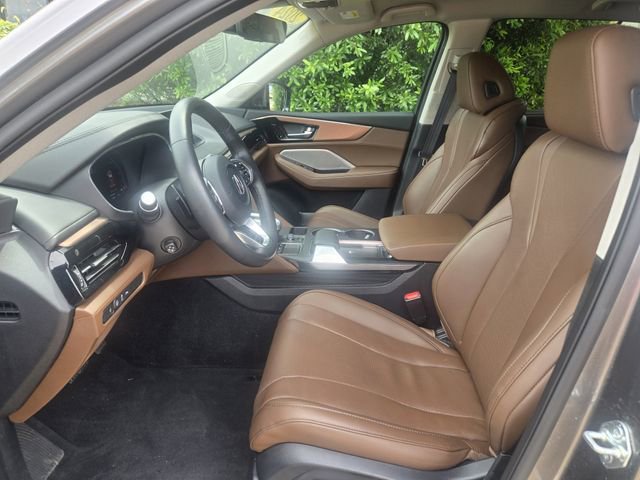 Used 2024 Acura MDX SH-AWD w/ Technology Package image 9