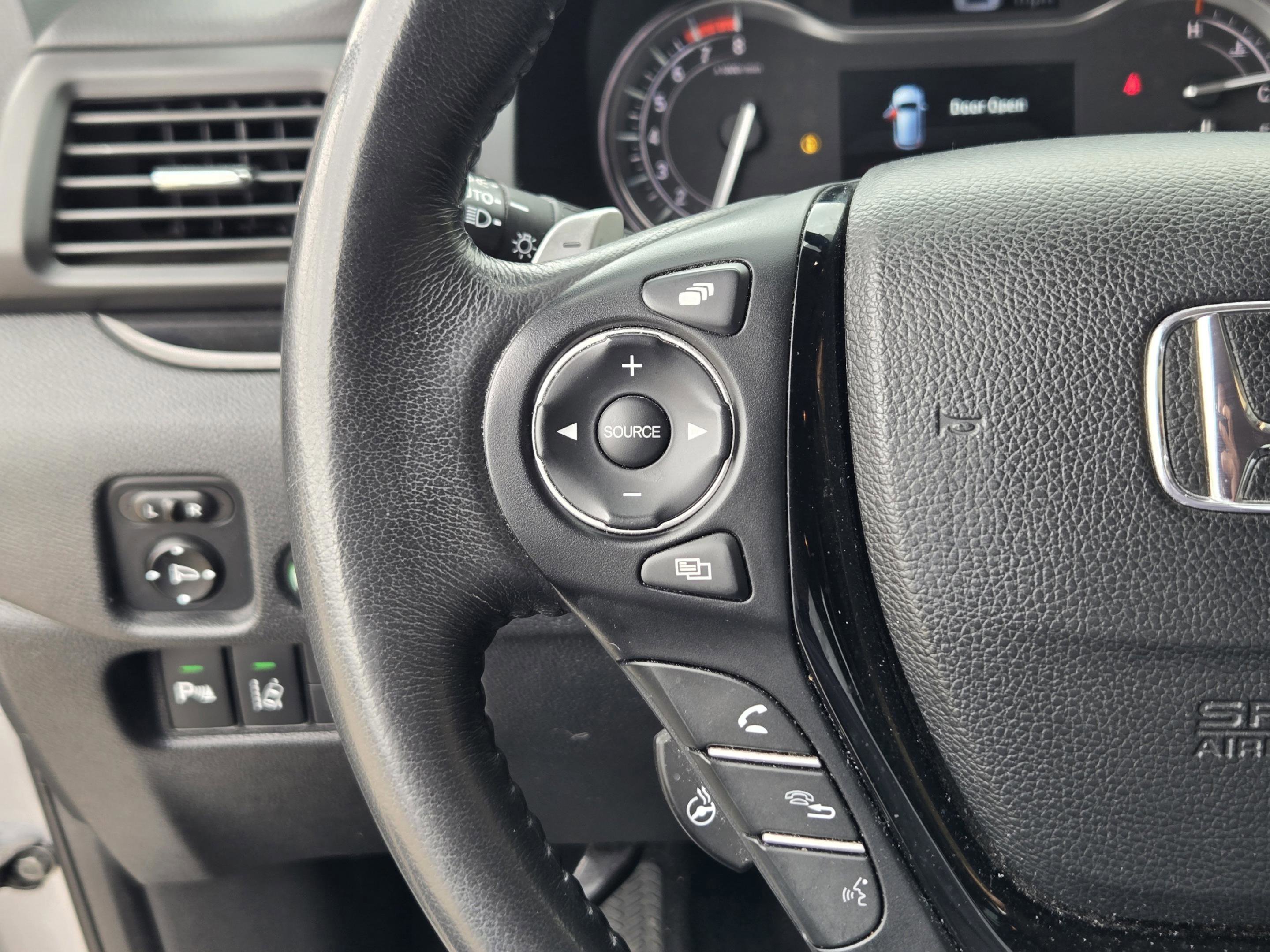 Used 2016 Honda Pilot Elite image 26