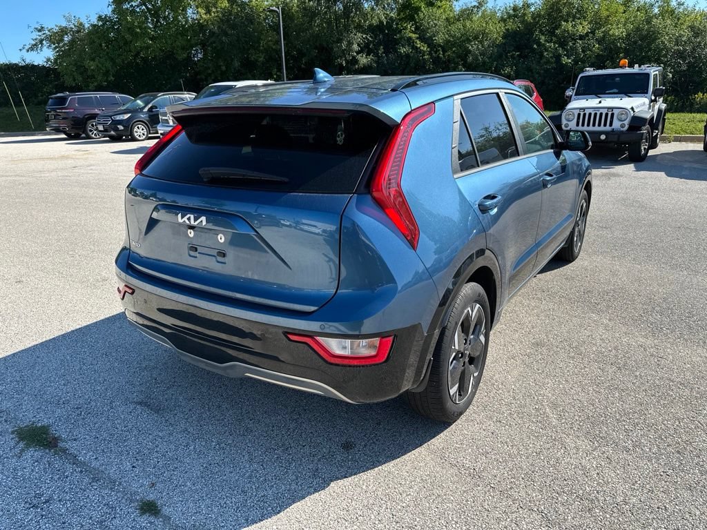 Used 2024 Kia Niro Wind w/ Wind Preserve Package FWD image 7