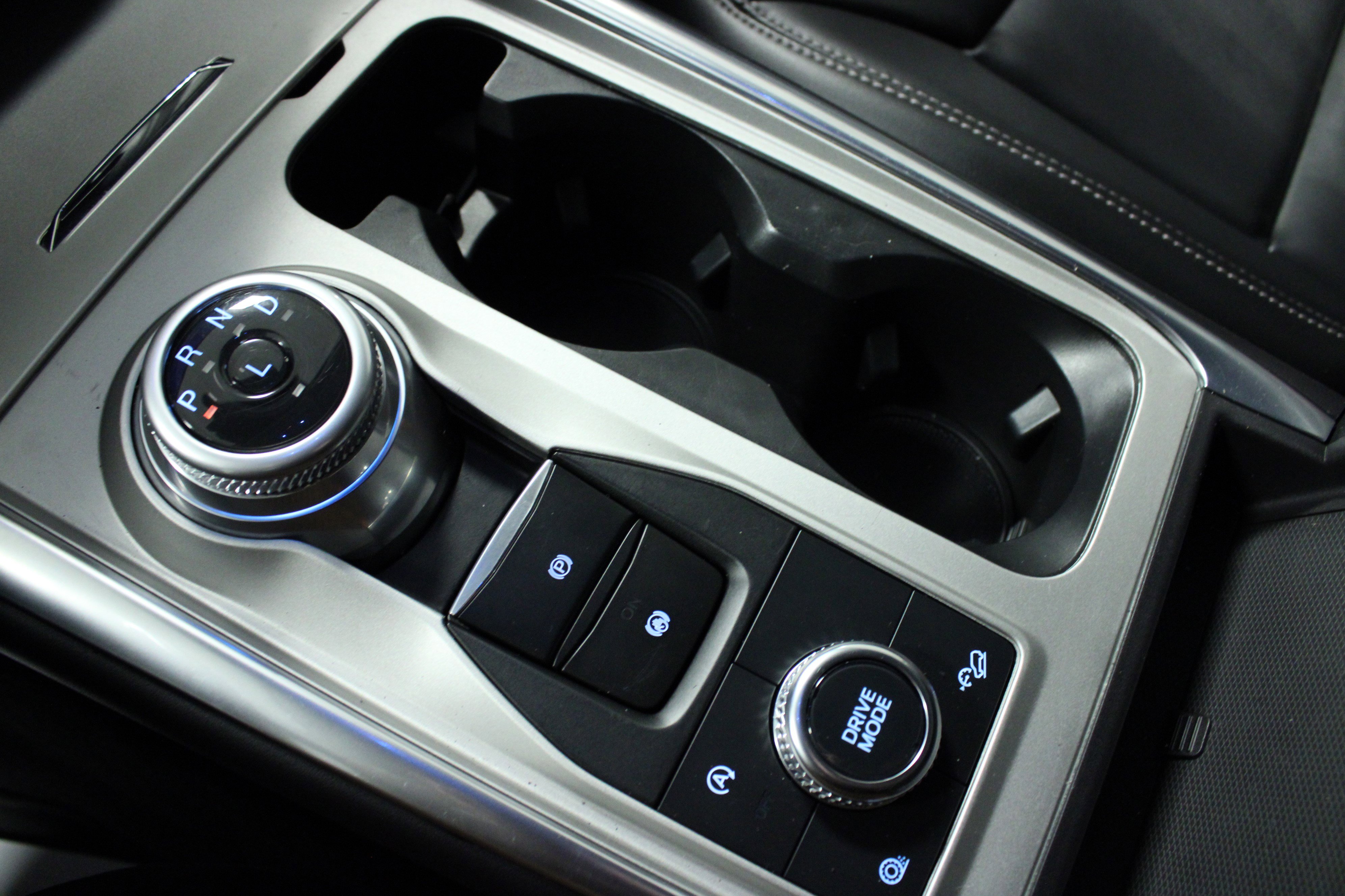 Used 2023 Ford Explorer XLT w/ Equipment Group 202A image 24