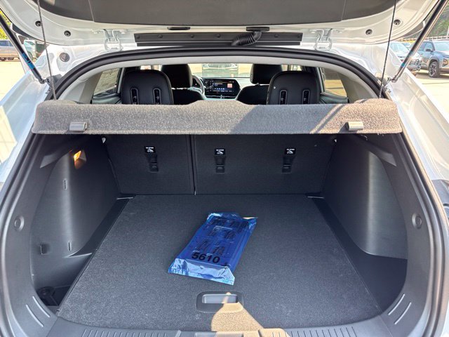 New 2026 Chevrolet Trax LT w/ Sunroof Package FWD image 26