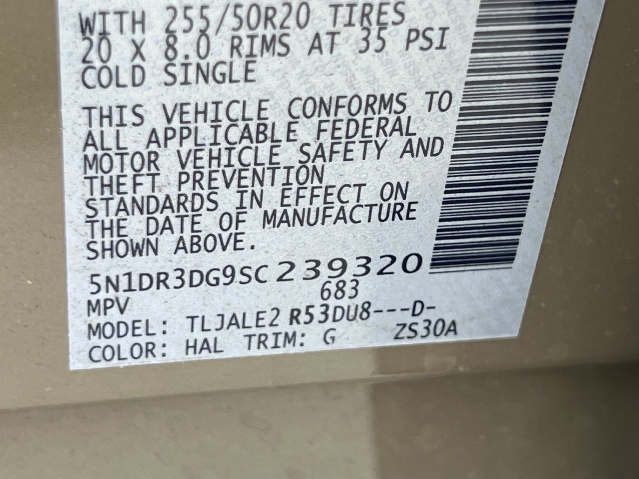 Used 2025 Nissan Pathfinder Platinum w/ Cargo Package FWD image 12