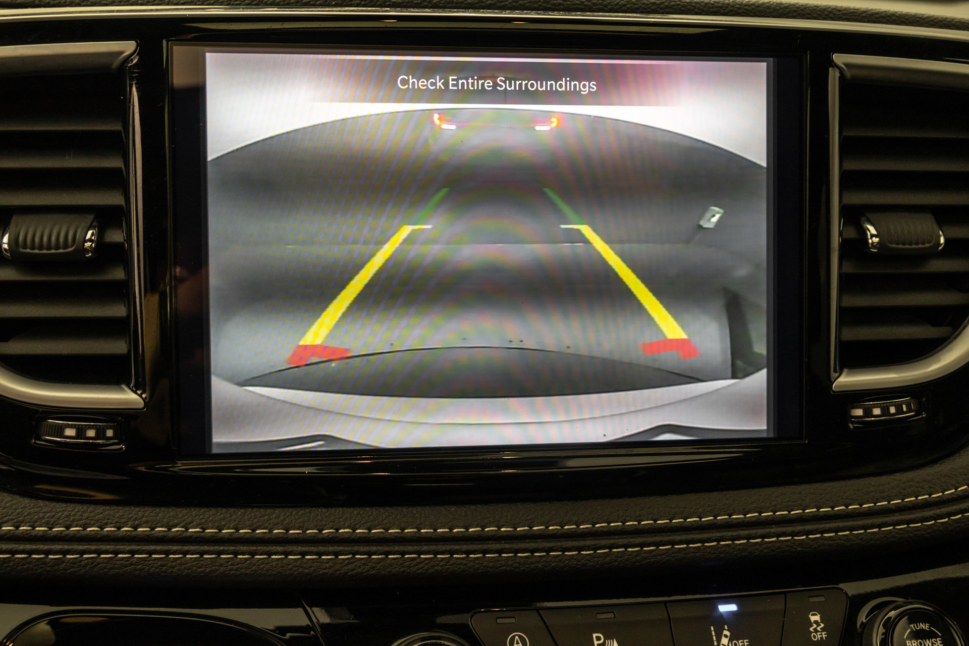Used 2025 Chrysler Pacifica Limited FWD image 27