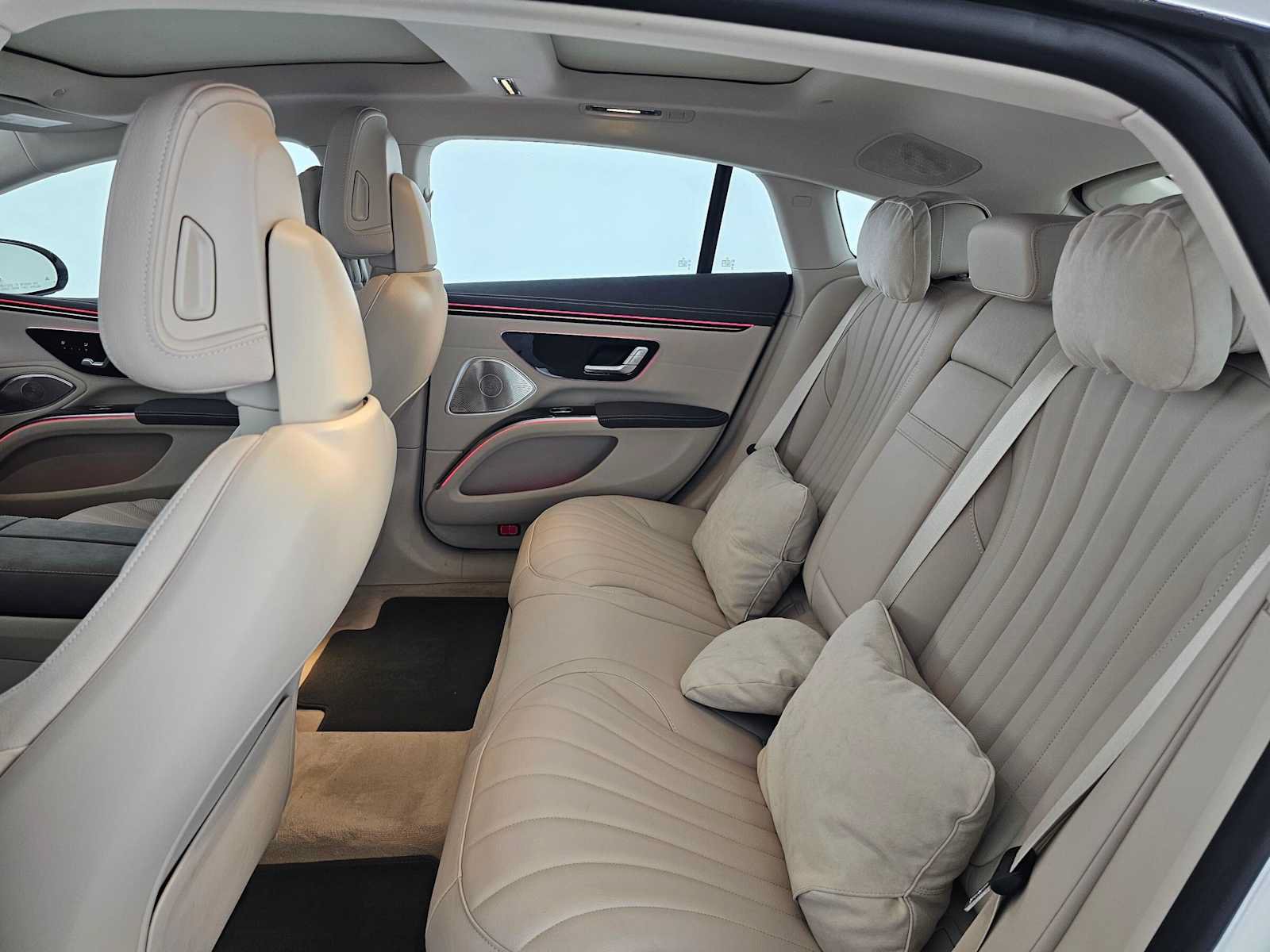Used 2023 Mercedes-Benz EQS 450+ Sedan image 16