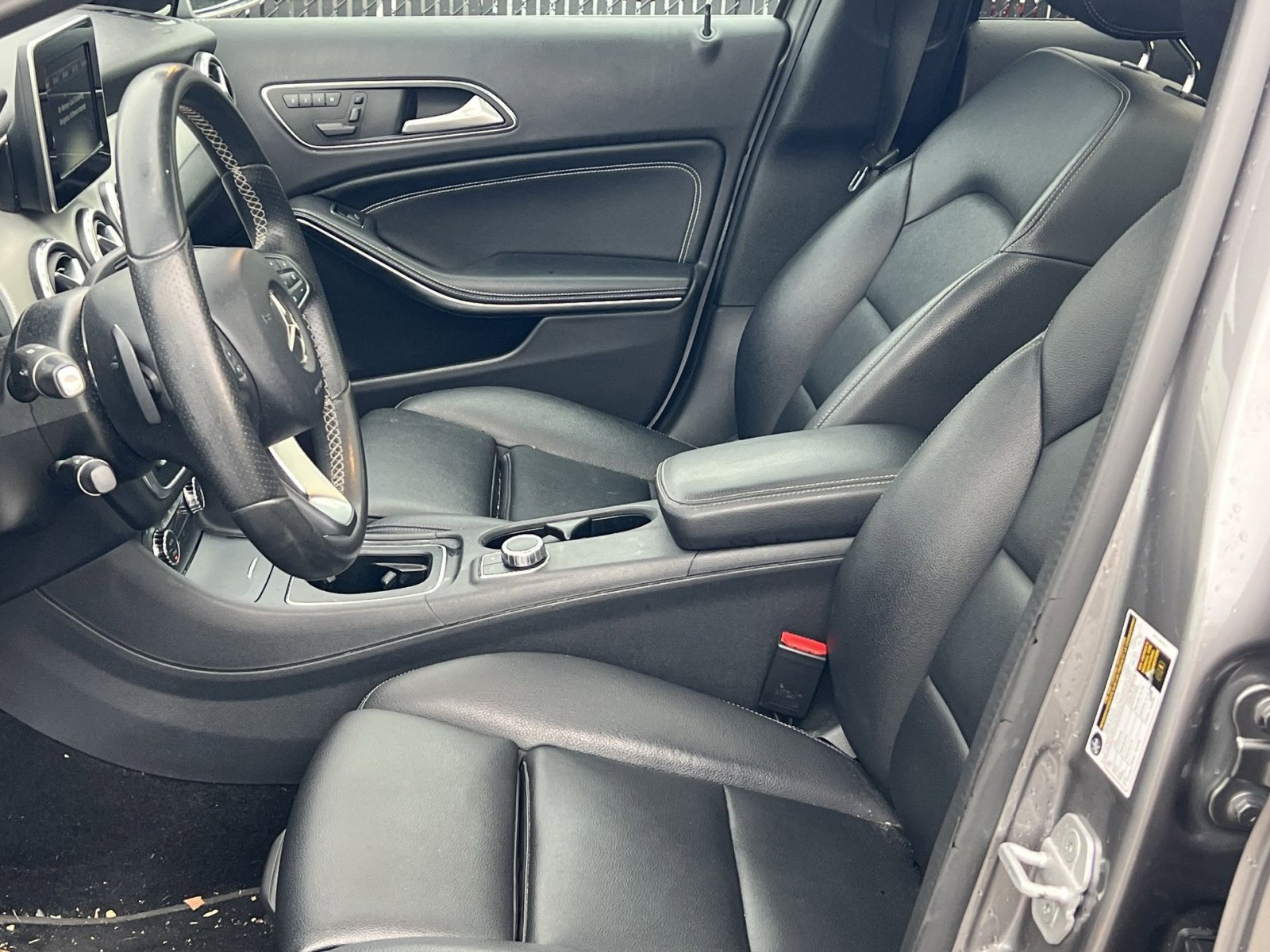 Used 2017 Mercedes-Benz GLA 250 4MATIC image 10