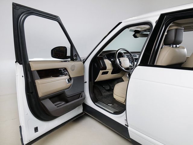 Used 2020 Land Rover Range Rover HSE AWD/4WD image 28