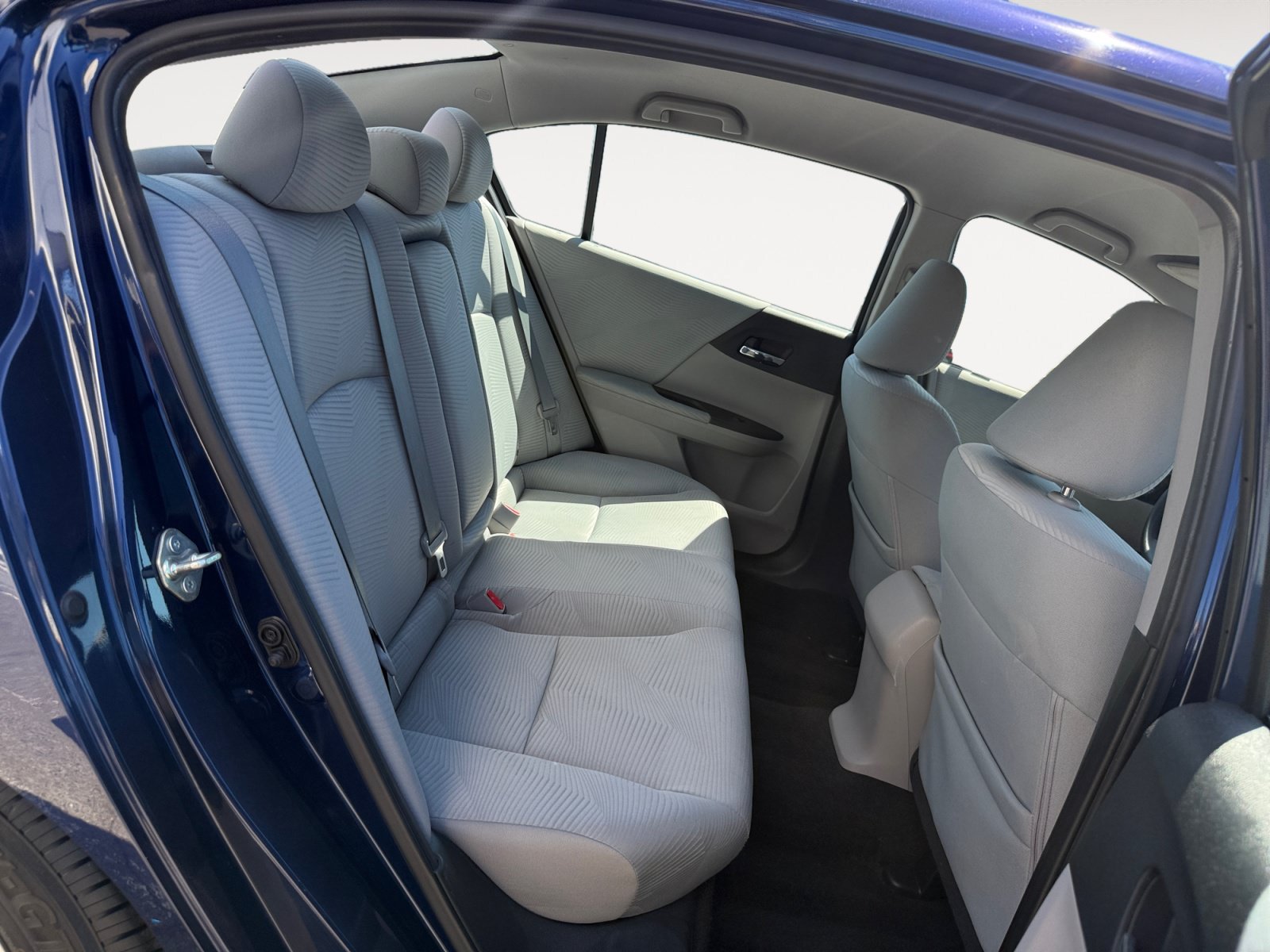 Used 2016 Honda Accord LX image 18
