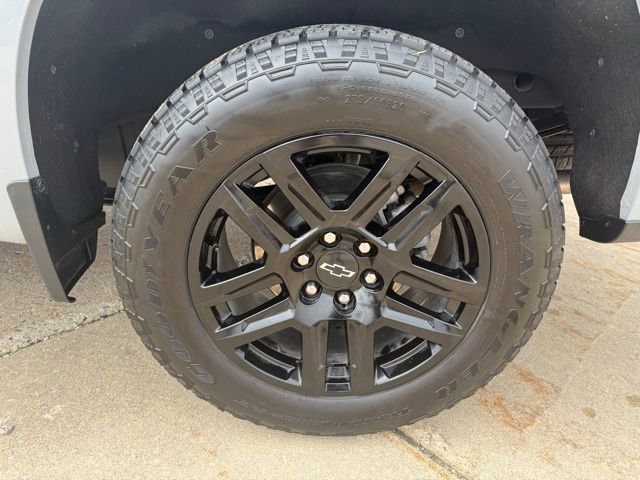 Certified 2024 Chevrolet Silverado 1500 RST AWD/4WD image 10