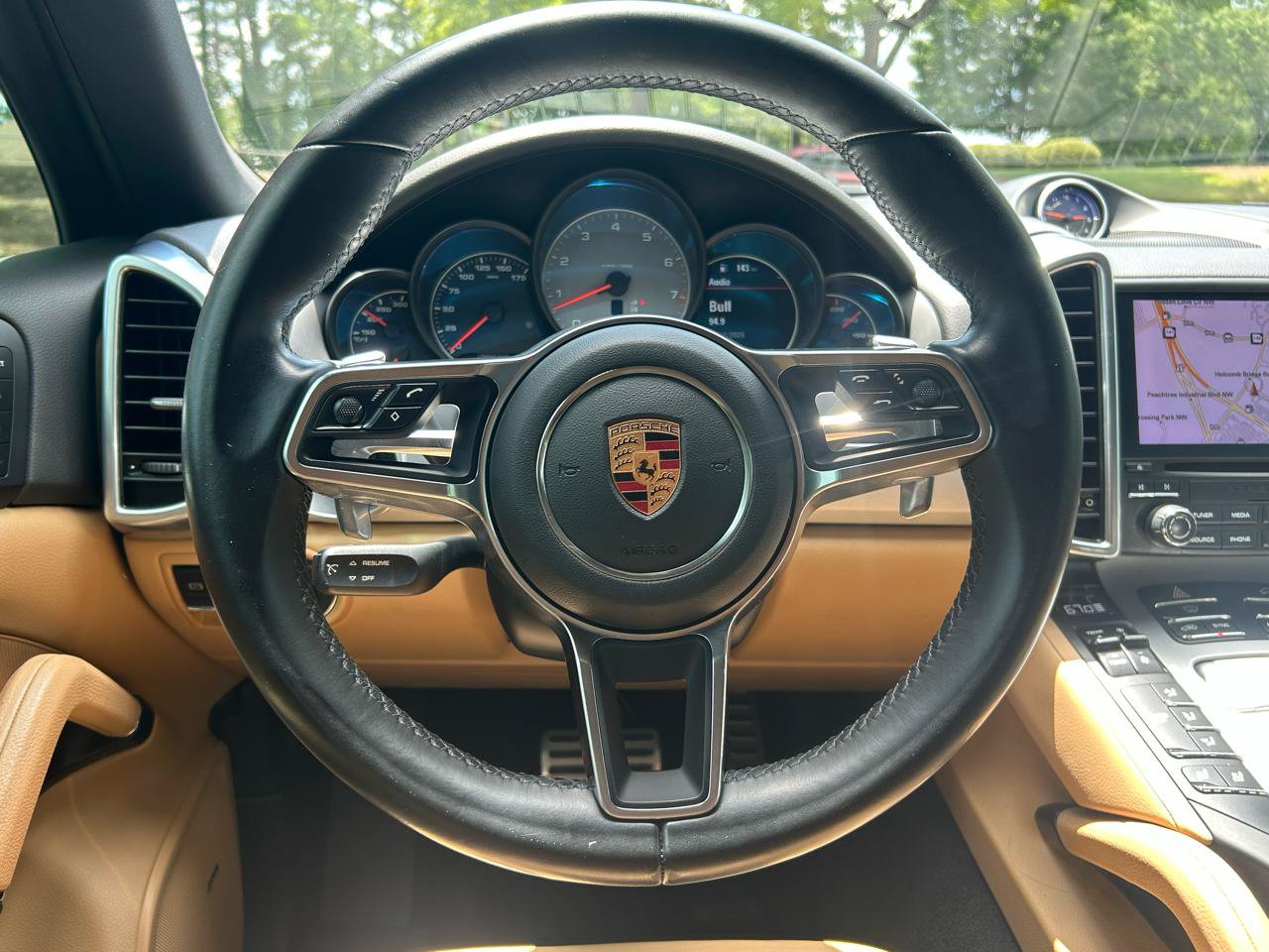 Used 2017 Porsche Cayenne S w/ Premium Plus Package AWD/4WD image 27