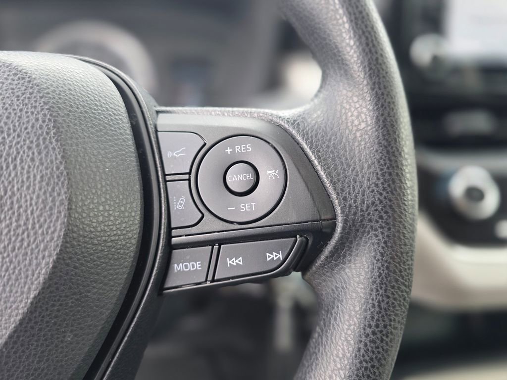 Used 2022 Toyota Corolla LE w/ Carpet Mat Package (TMS) image 24