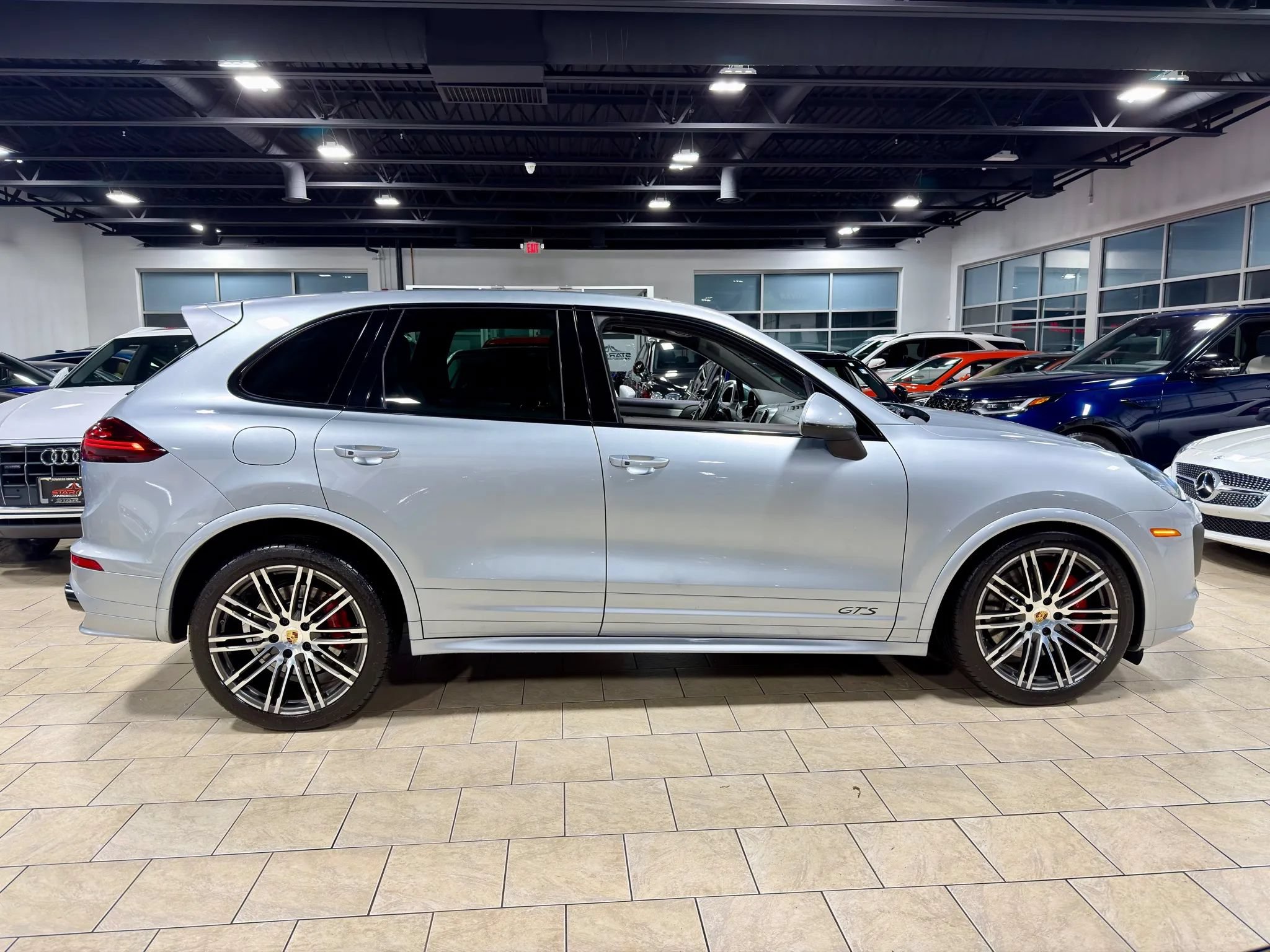 Used 2016 Porsche Cayenne GTS AWD/4WD image 25