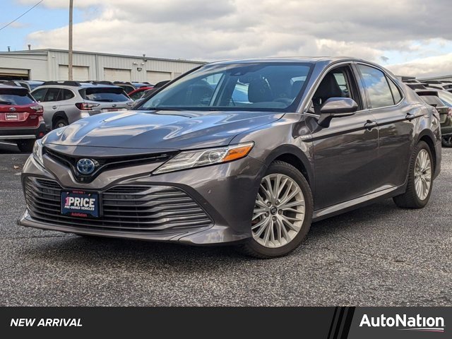 Used 2020 Toyota Camry XLE