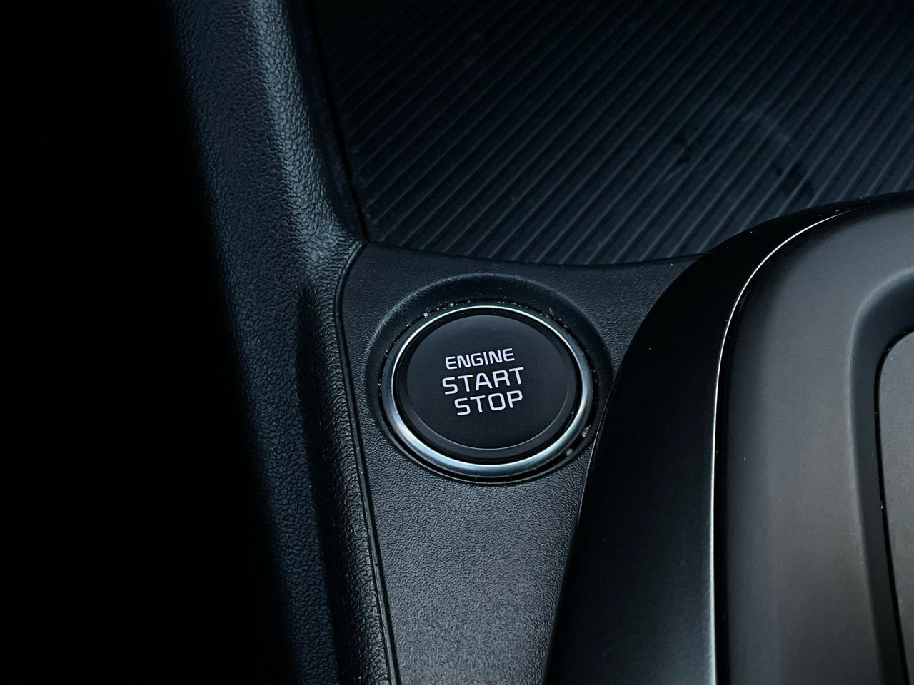 Used 2025 Kia K4 LXS image 25