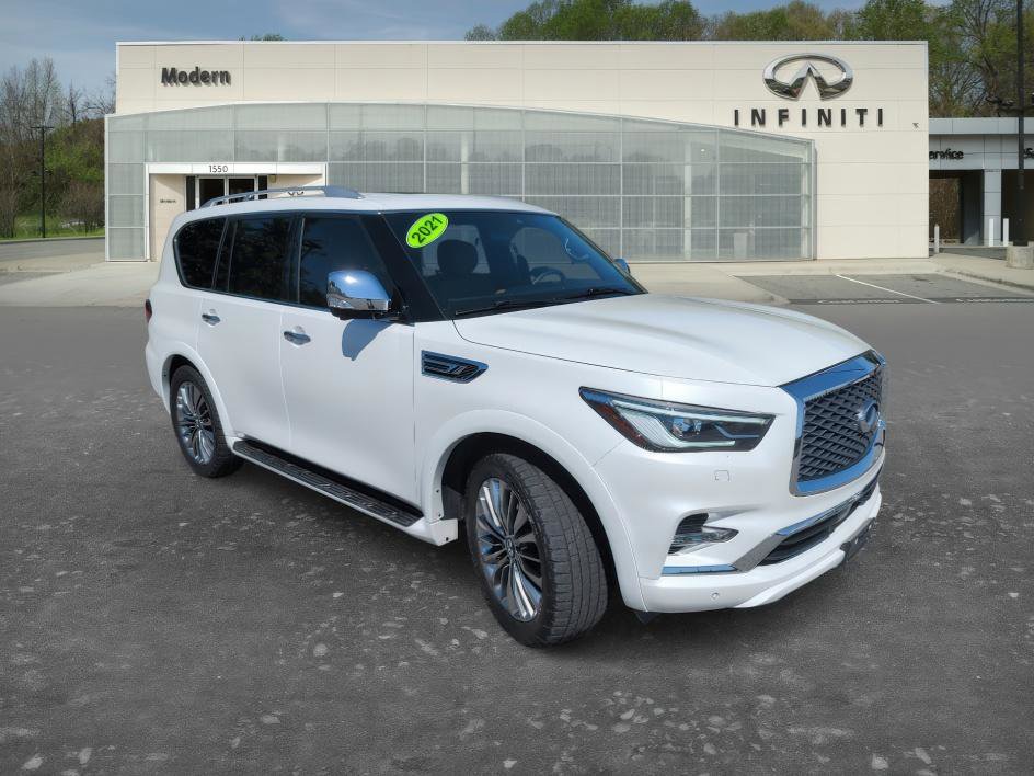 Used 2021 INFINITI QX80 Sensory w/ All-Season Package AWD/4WD image 2