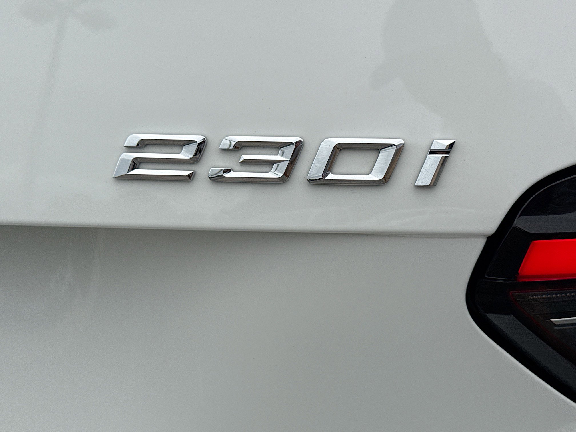 Used 2024 BMW 230i Coupe w/ M Sport Package RWD image 11