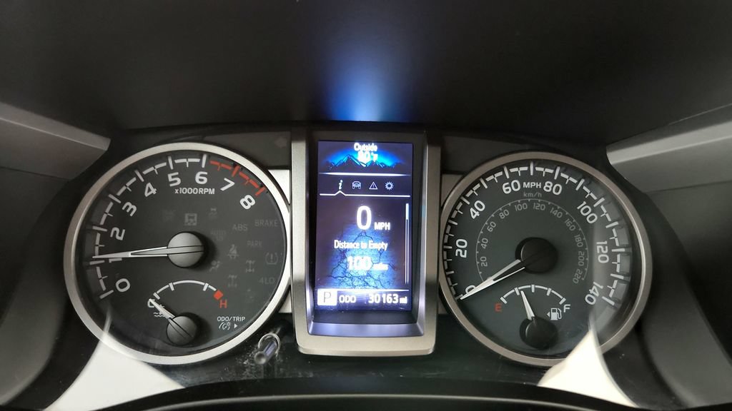 Certified 2022 Toyota Tacoma SR5 AWD/4WD image 26